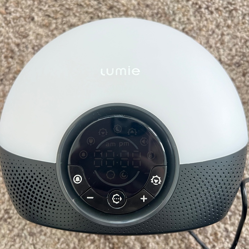 Lumie bodyclock glow/sunrise alarm